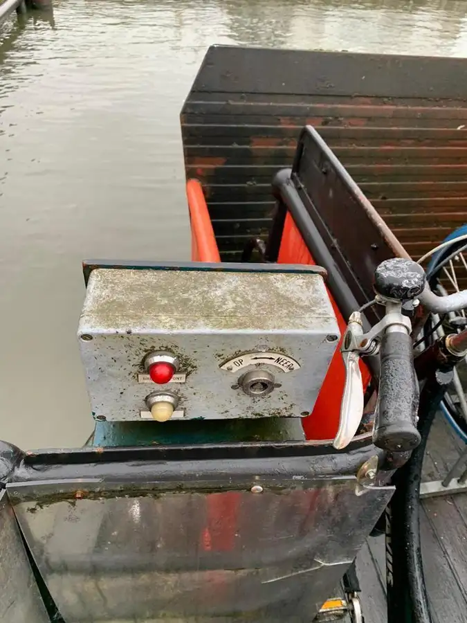 Kapal feri kanggo didol