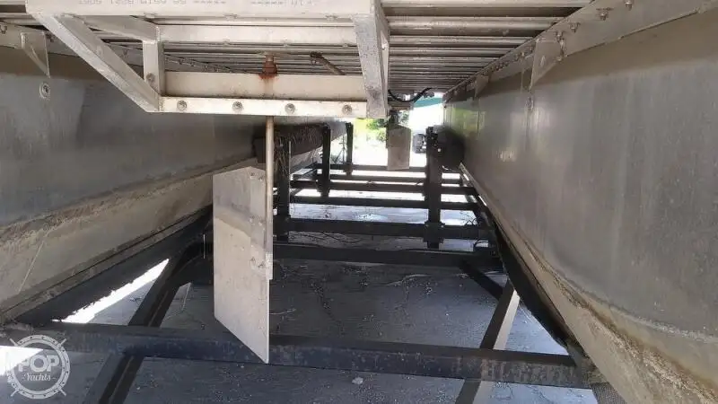 Kapal kontainer kanggo didol
