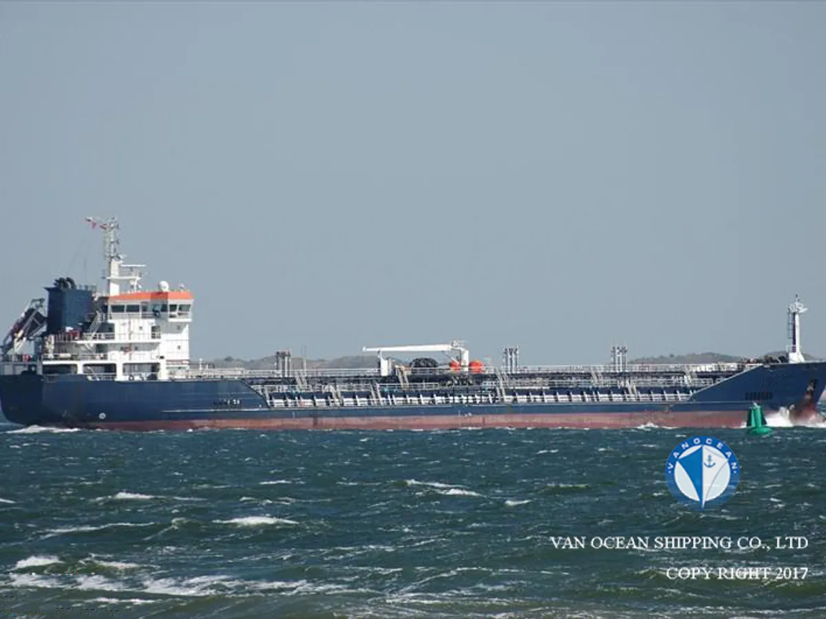 Kapal tanker minyak/bahan kimia kanggo didol