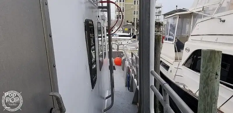 Kapal trawler kanggo didol