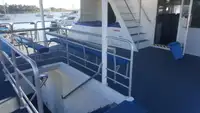 Kapal feri kanggo didol