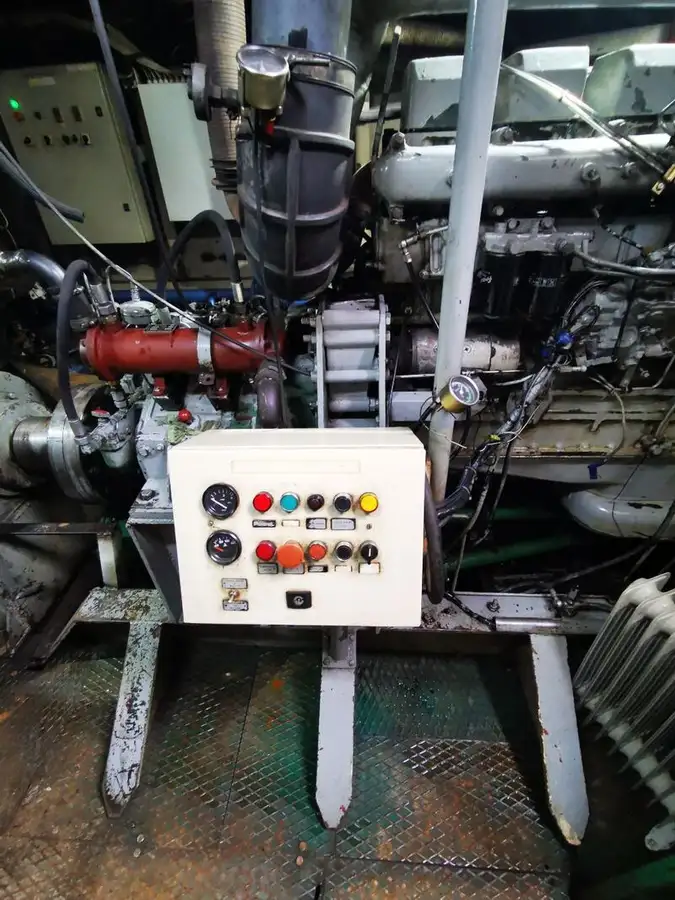 Kapal dredger kanggo didol