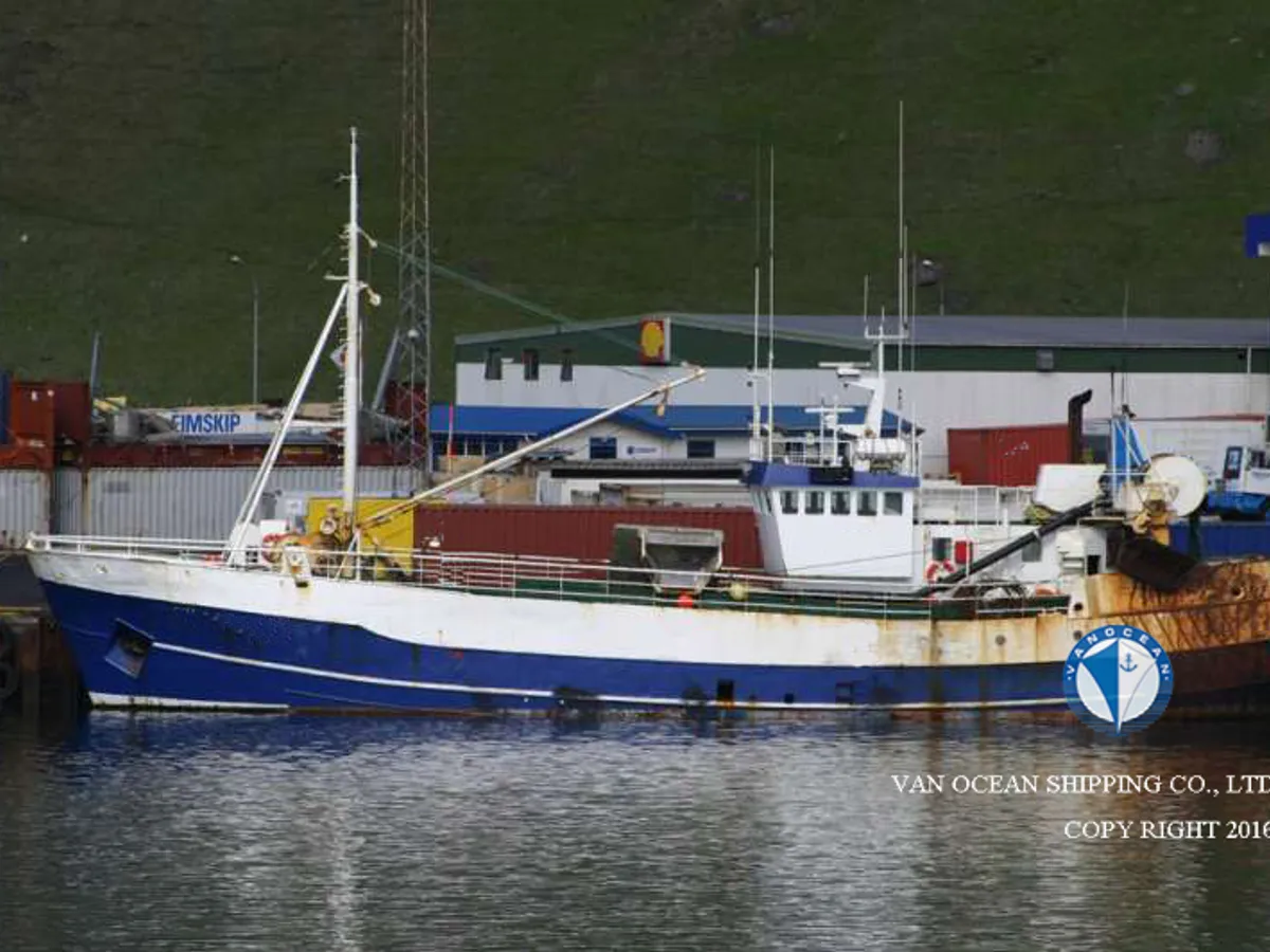Kapal trawler kanggo didol