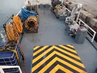 Kapal kerja kanggo didol