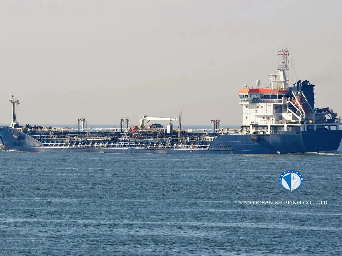 Kapal tanker minyak/bahan kimia kanggo didol