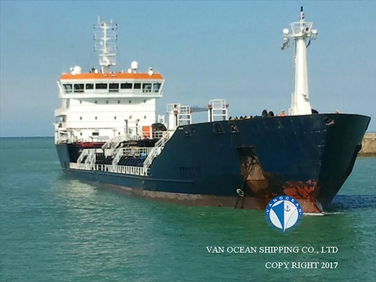 Kapal tanker minyak/bahan kimia kanggo didol