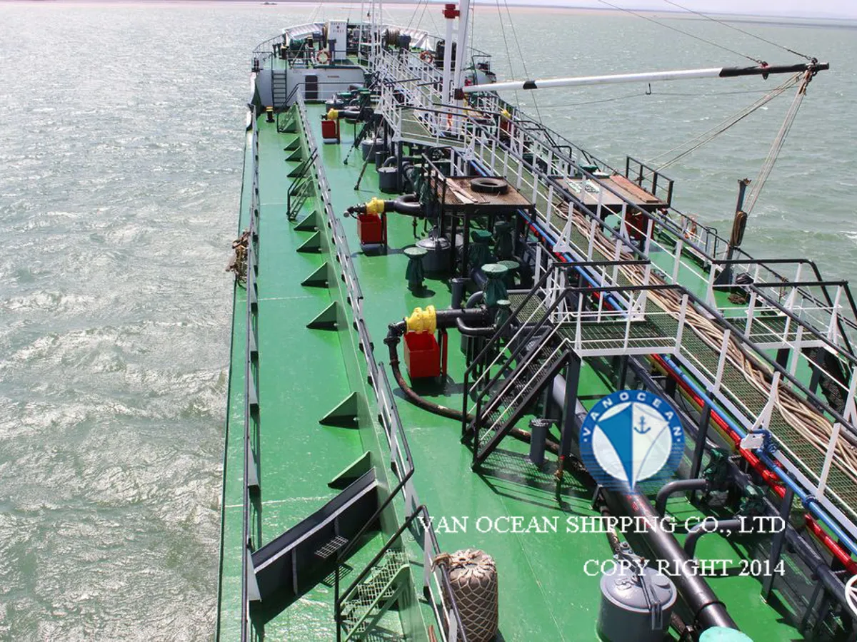 Kapal tanker minyak/bahan kimia kanggo didol