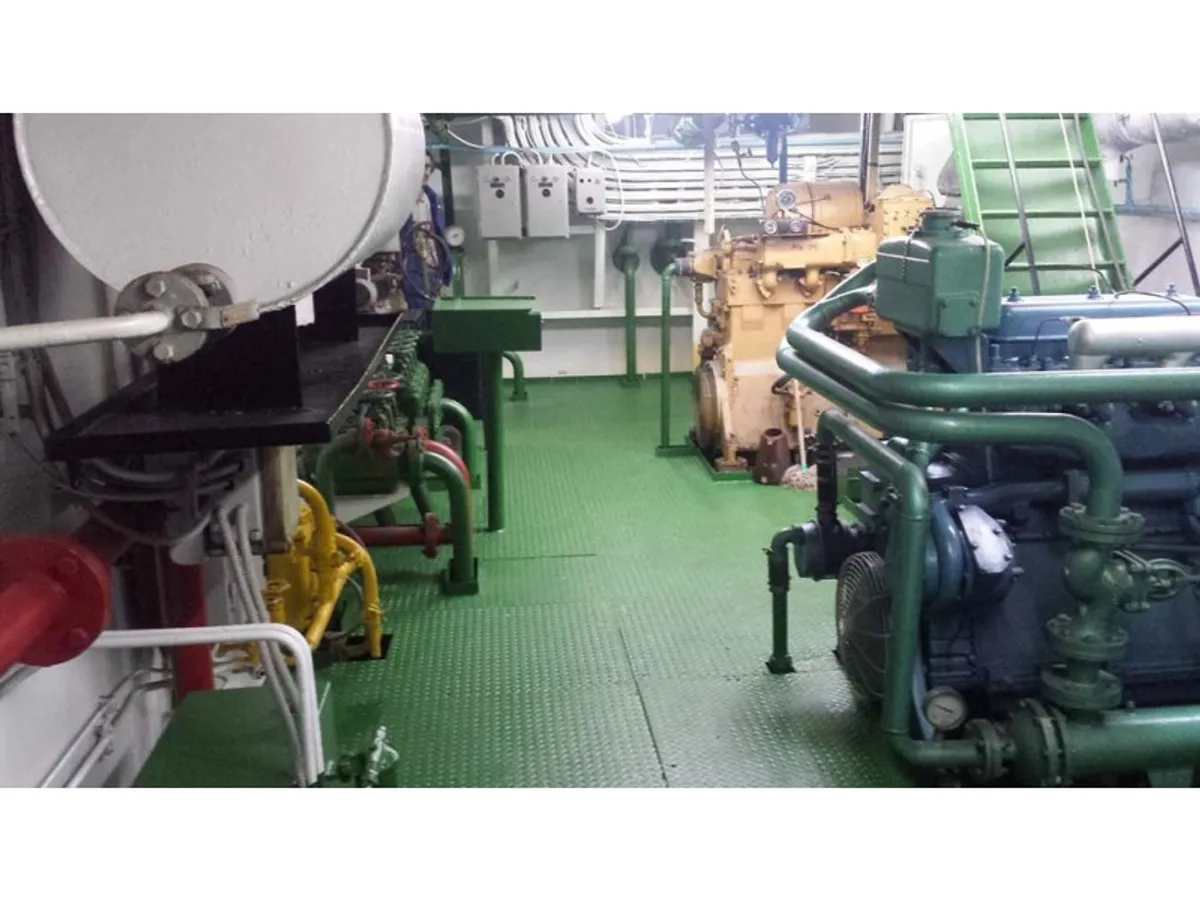 Kapal dredger kanggo didol