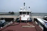 Kapal tanker minyak/bahan kimia kanggo didol