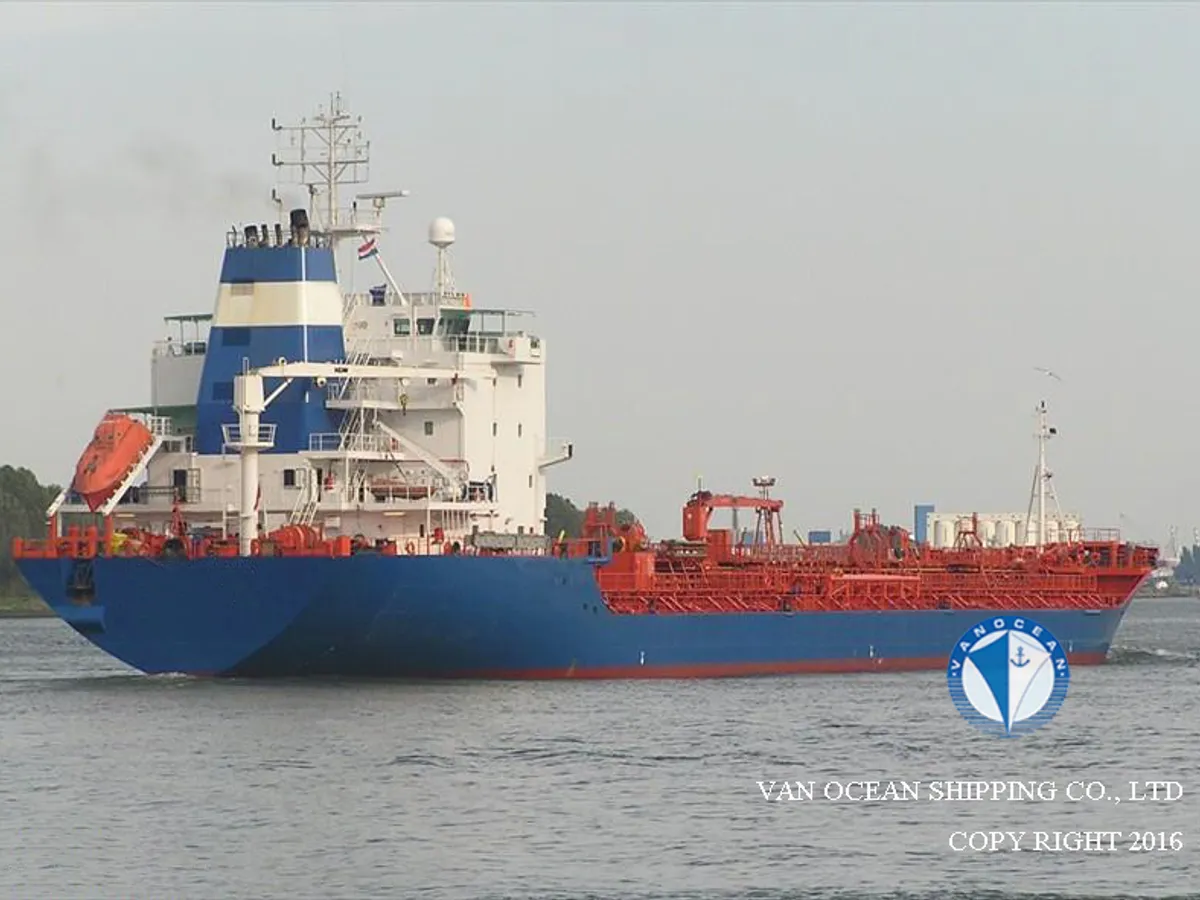 Kapal tanker minyak/bahan kimia kanggo didol