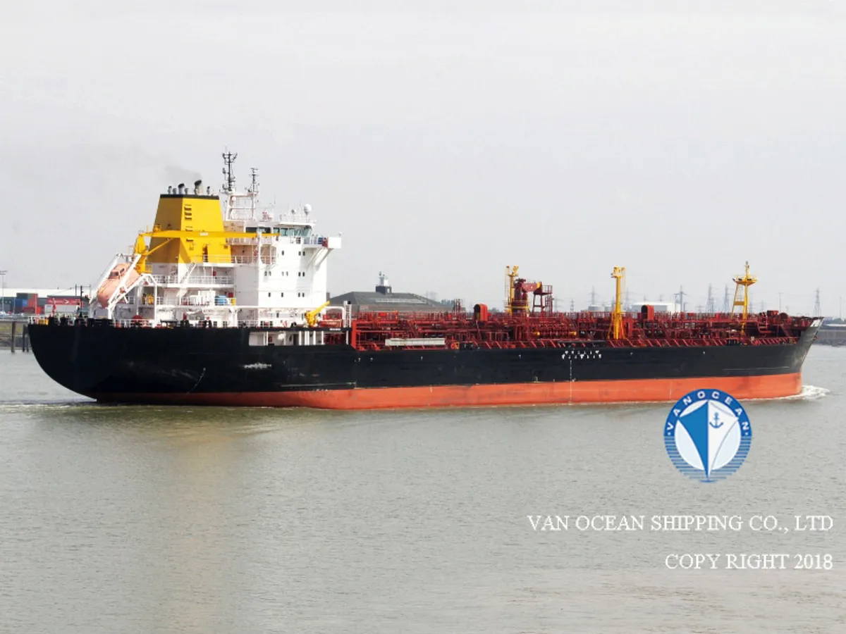 Kapal tanker minyak/bahan kimia kanggo didol