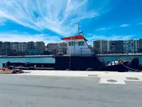Kapal kerja kanggo didol