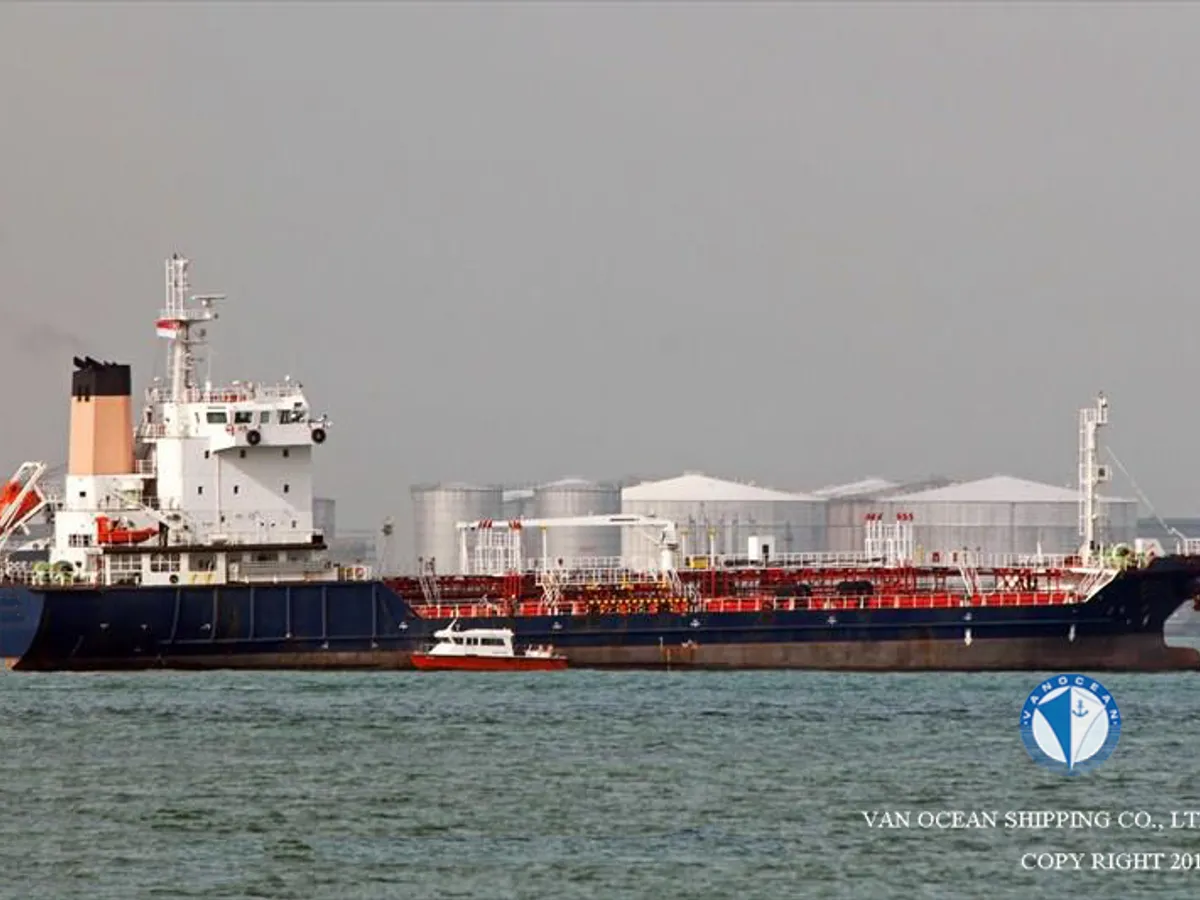 Kapal tanker minyak/bahan kimia kanggo didol