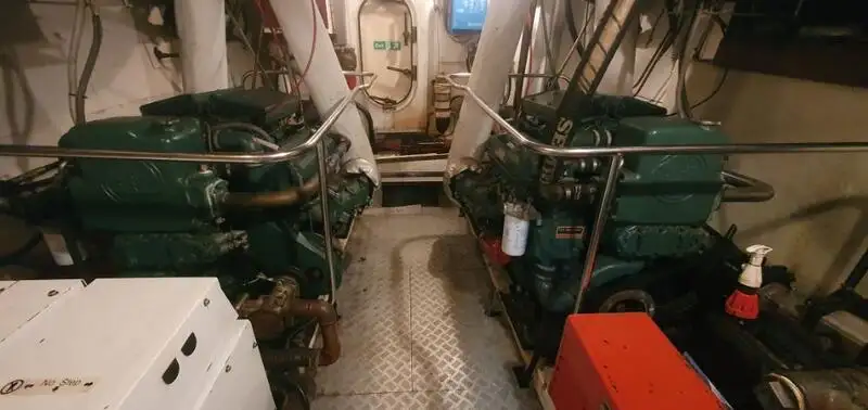 Kapal kontainer kanggo didol