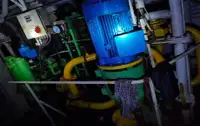 Kapal tanker minyak/bahan kimia kanggo didol