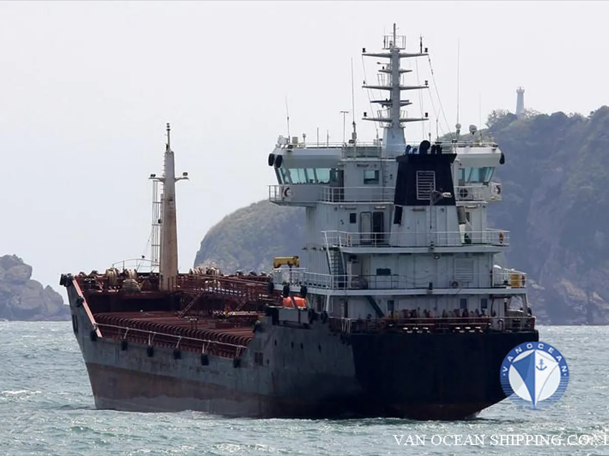 Kapal tanker minyak/bahan kimia kanggo didol