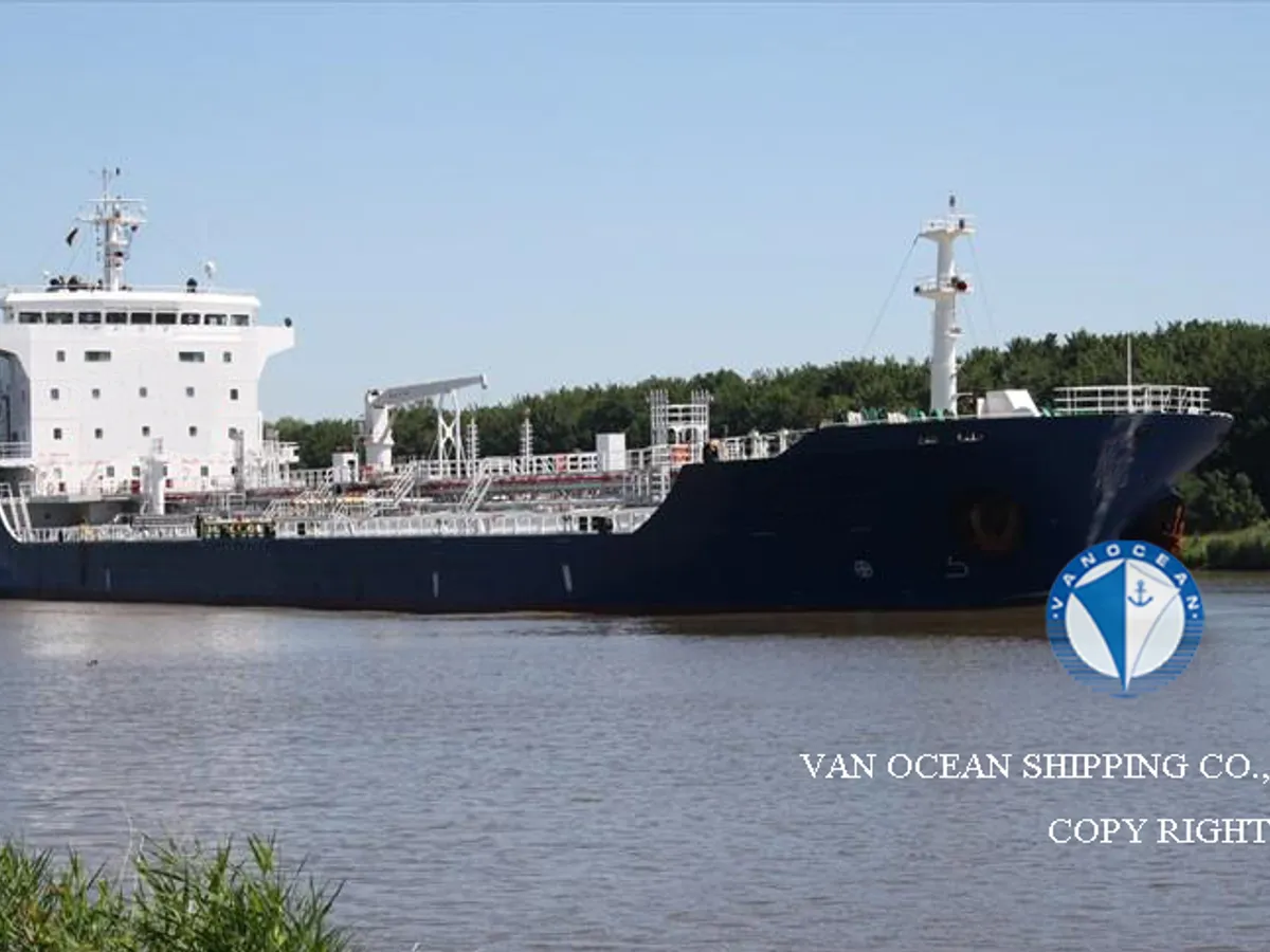 Kapal tanker minyak/bahan kimia kanggo didol