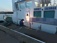 Kapal kerja kanggo didol