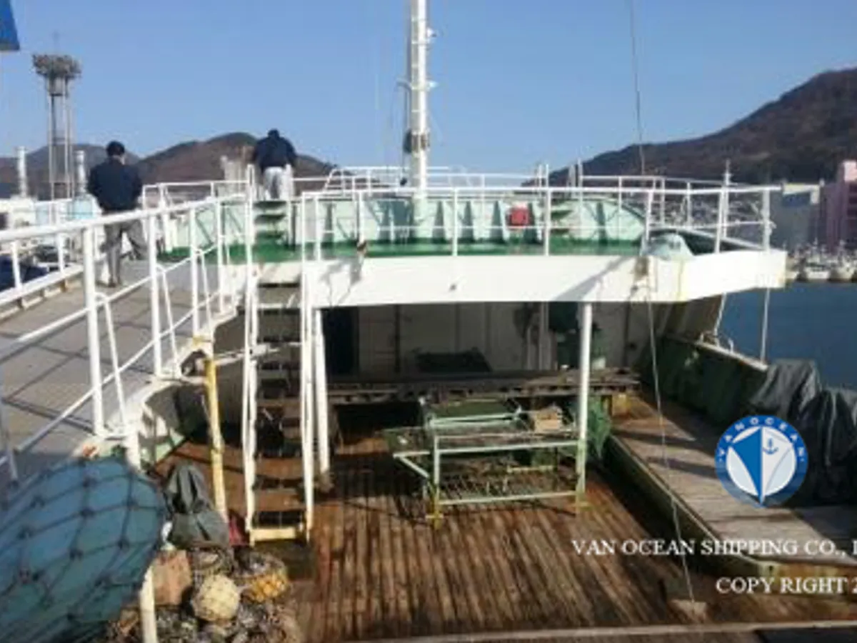 Kapal longliner kanggo didol
