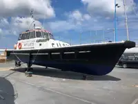Pilot boat kanggo didol