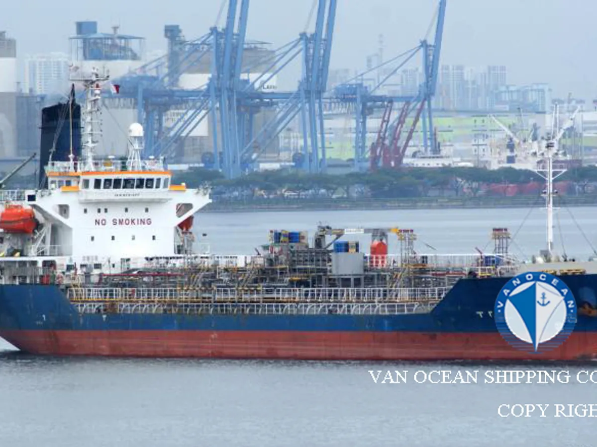 Kapal tanker minyak/bahan kimia kanggo didol