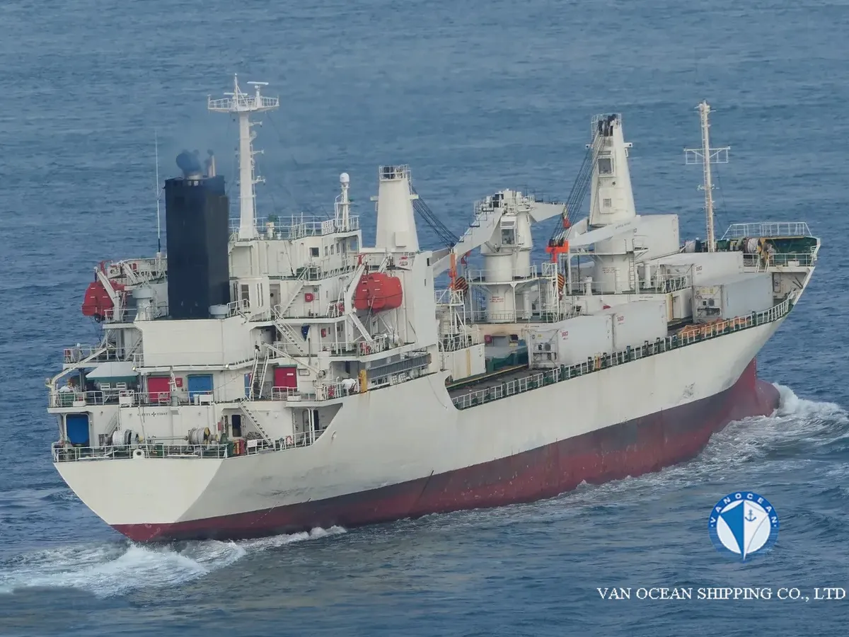 Kapal reefer kanggo didol