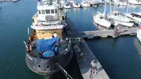 Kapal kerja kanggo didol
