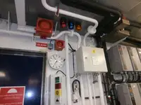 Kapal kontainer kanggo didol