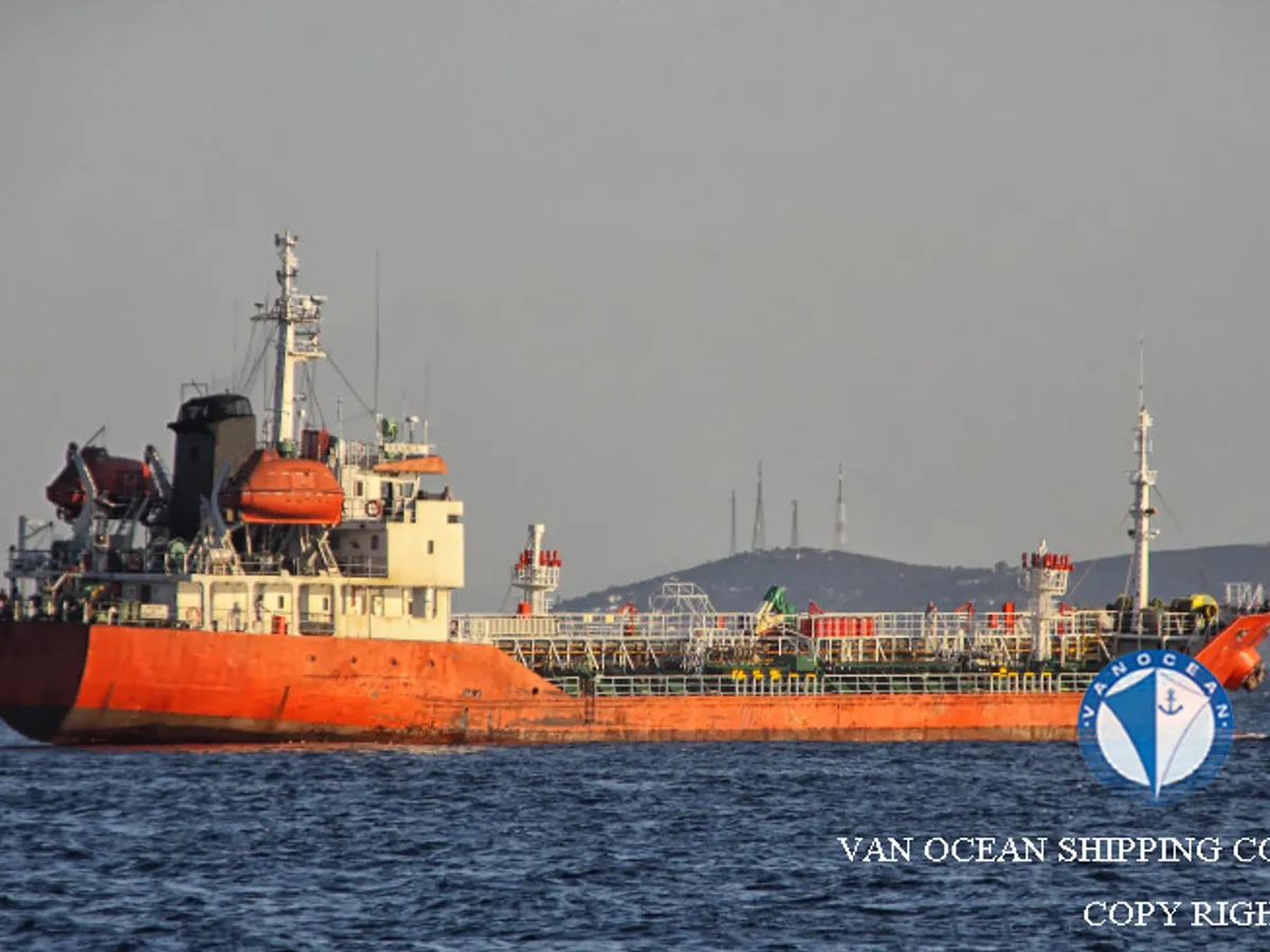 Kapal tanker minyak/bahan kimia kanggo didol