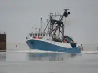 Kapal purse seiner kanggo didol
