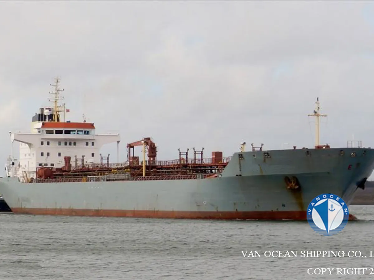 Kapal tanker minyak/bahan kimia kanggo didol