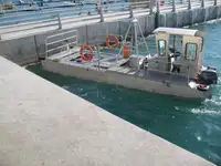 Kapal kontainer kanggo didol