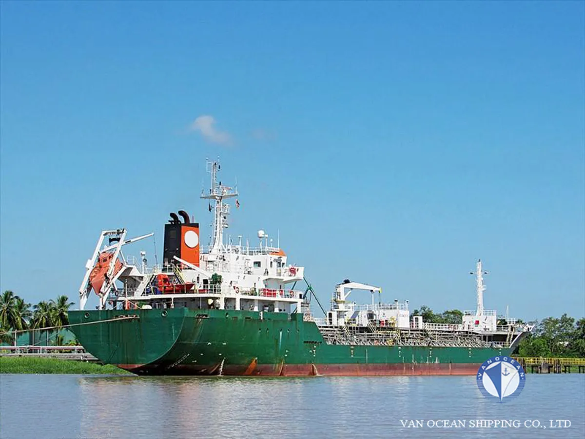 Kapal tanker minyak/bahan kimia kanggo didol