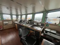 Kapal kerja kanggo didol