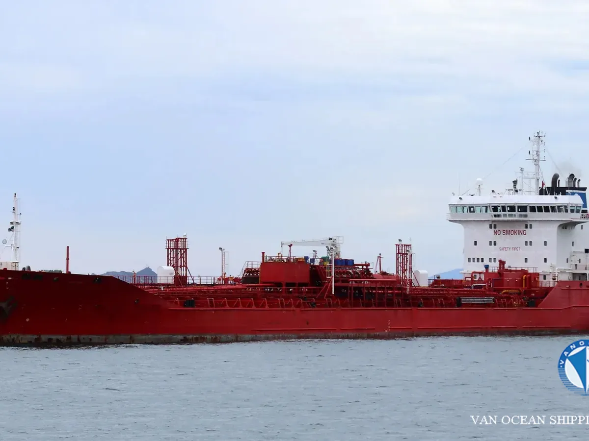 Kapal tanker minyak/bahan kimia kanggo didol