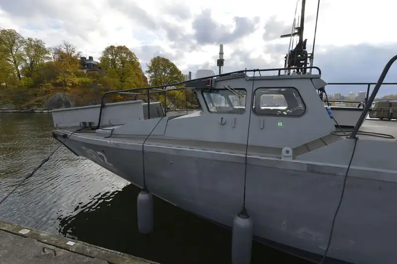Kapal angkatan laut / militer kanggo didol