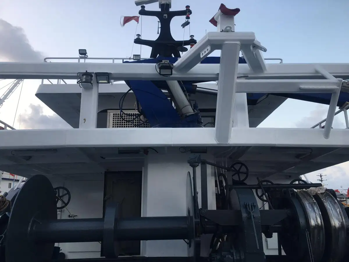 Kapal kerja kanggo didol