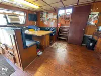 Kapal trawler kanggo didol