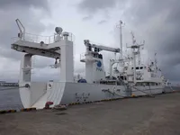 Kapal riset kanggo didol