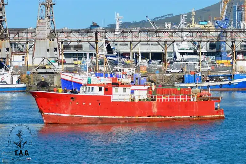 Kapal trawler kanggo didol