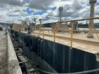 Kapal tanker minyak/bahan kimia kanggo didol