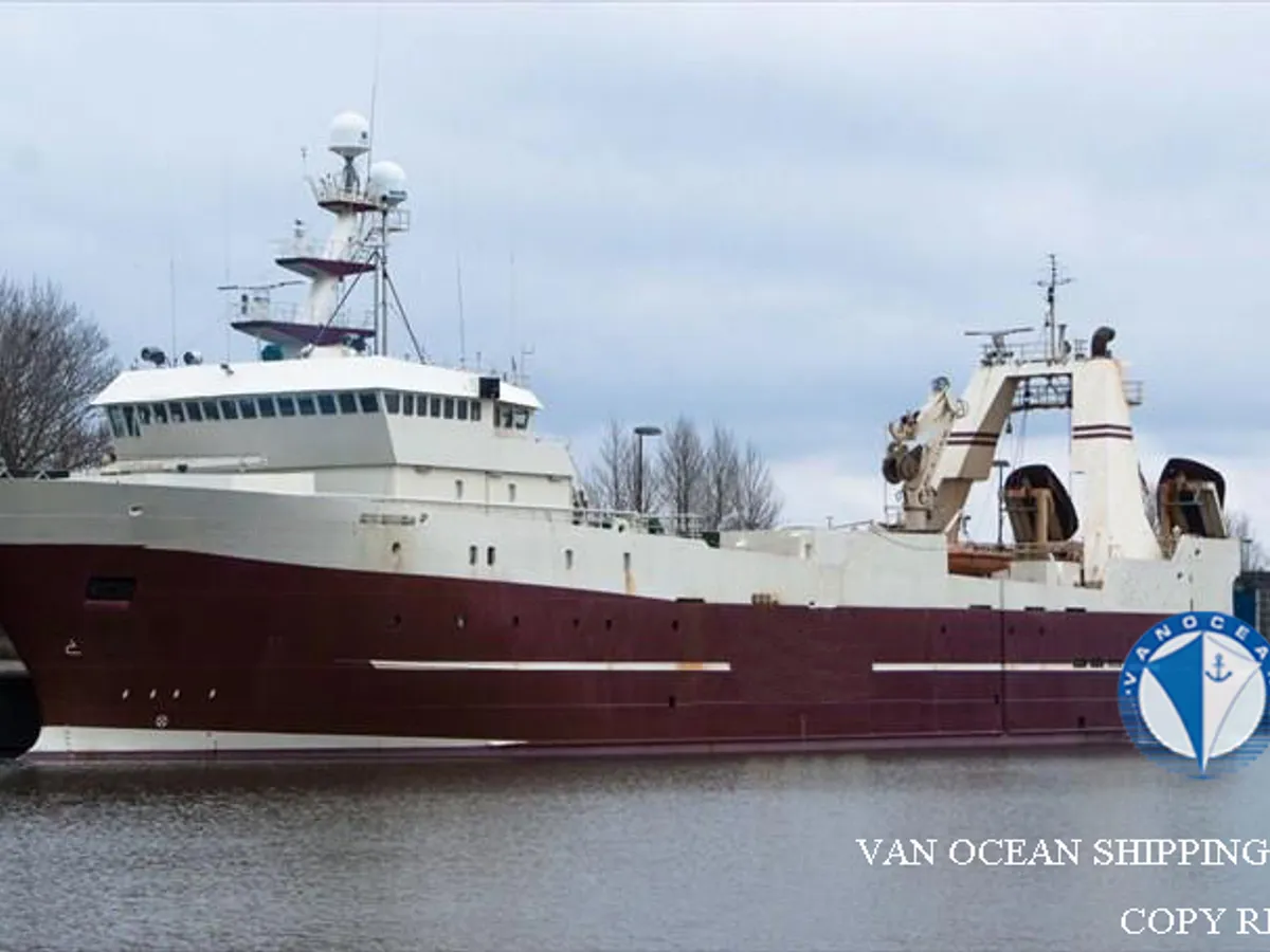 Kapal trawler kanggo didol