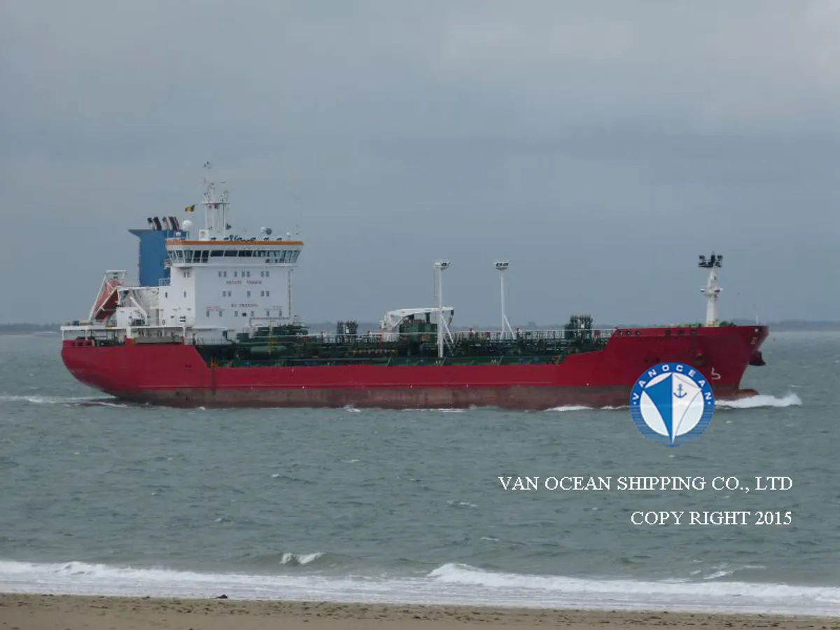 Kapal tanker minyak/bahan kimia kanggo didol