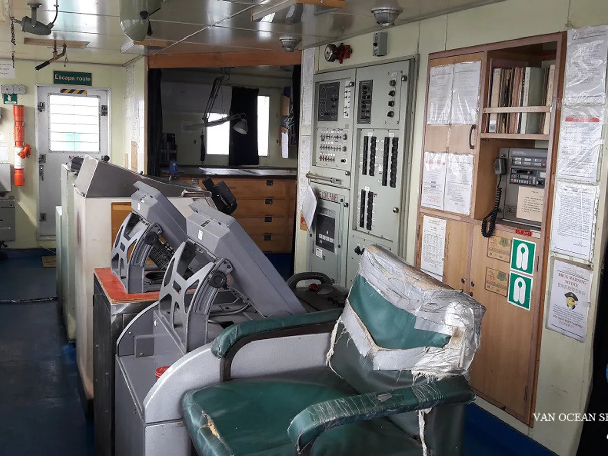 Kapal tanker minyak/bahan kimia kanggo didol