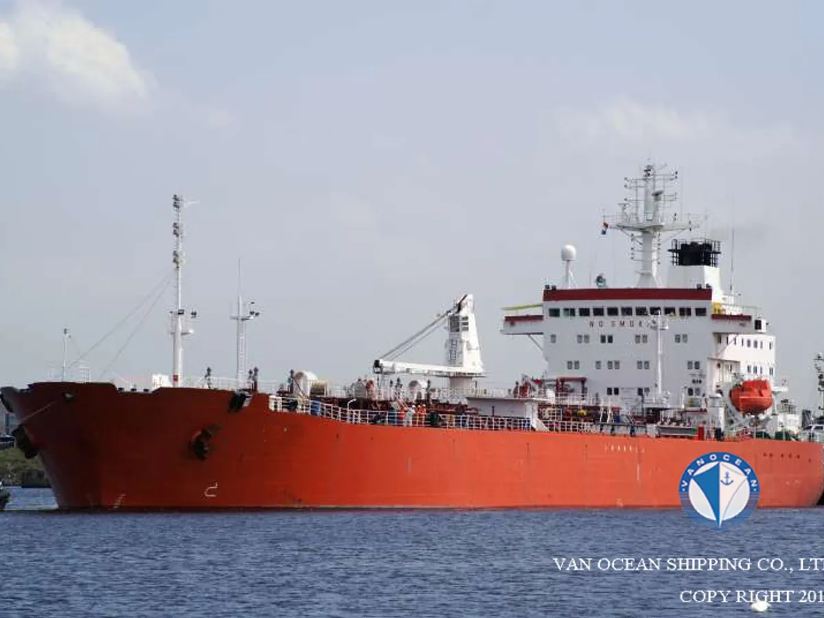 Kapal tanker minyak/bahan kimia kanggo didol