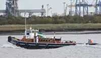 Towboat kanggo didol