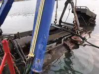 Kapal dredger kanggo didol