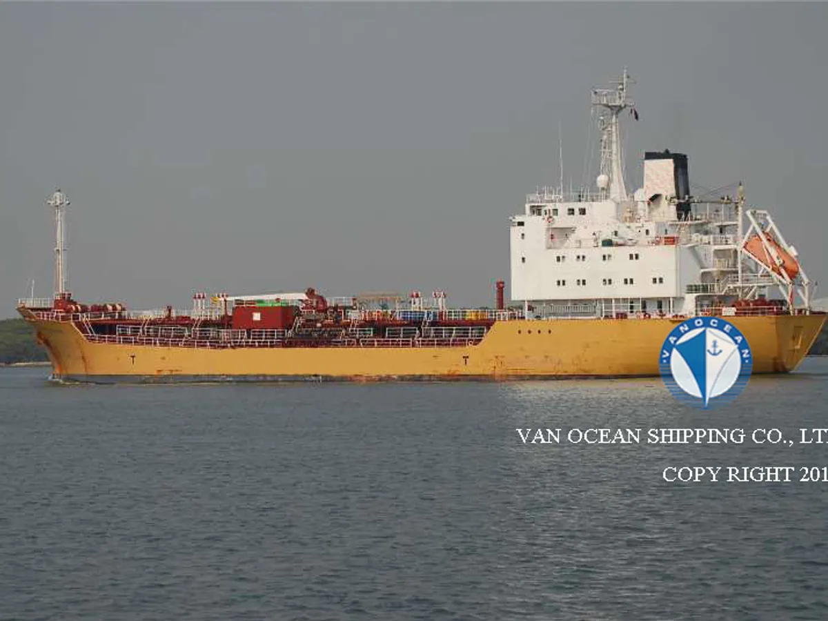 Kapal tanker minyak/bahan kimia kanggo didol