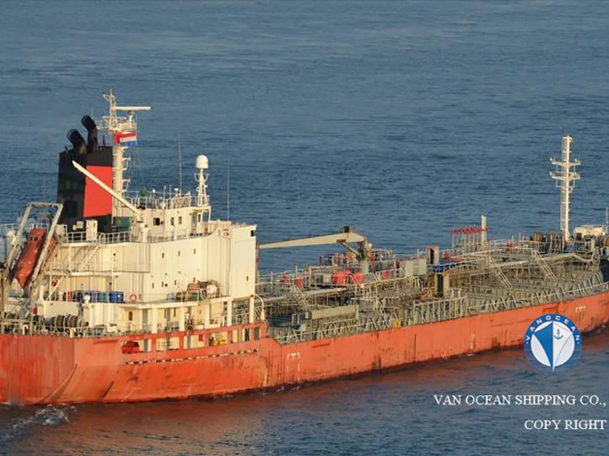 Kapal tanker minyak/bahan kimia kanggo didol