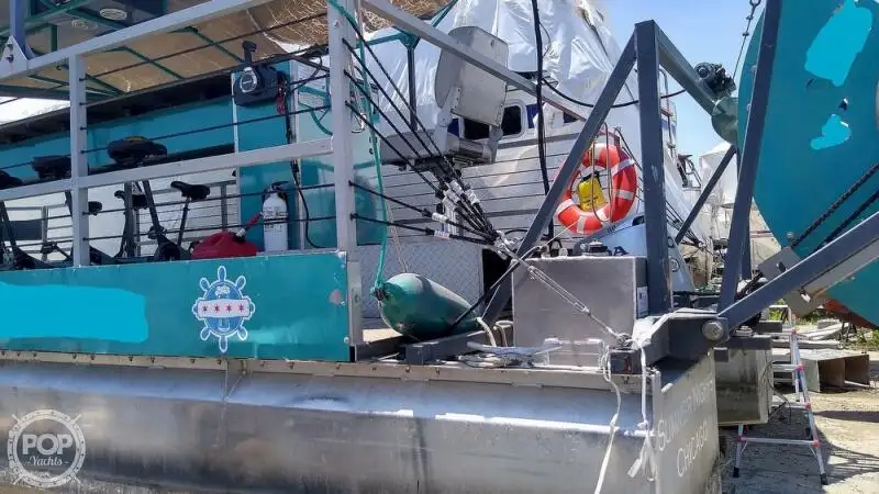 Kapal kontainer kanggo didol